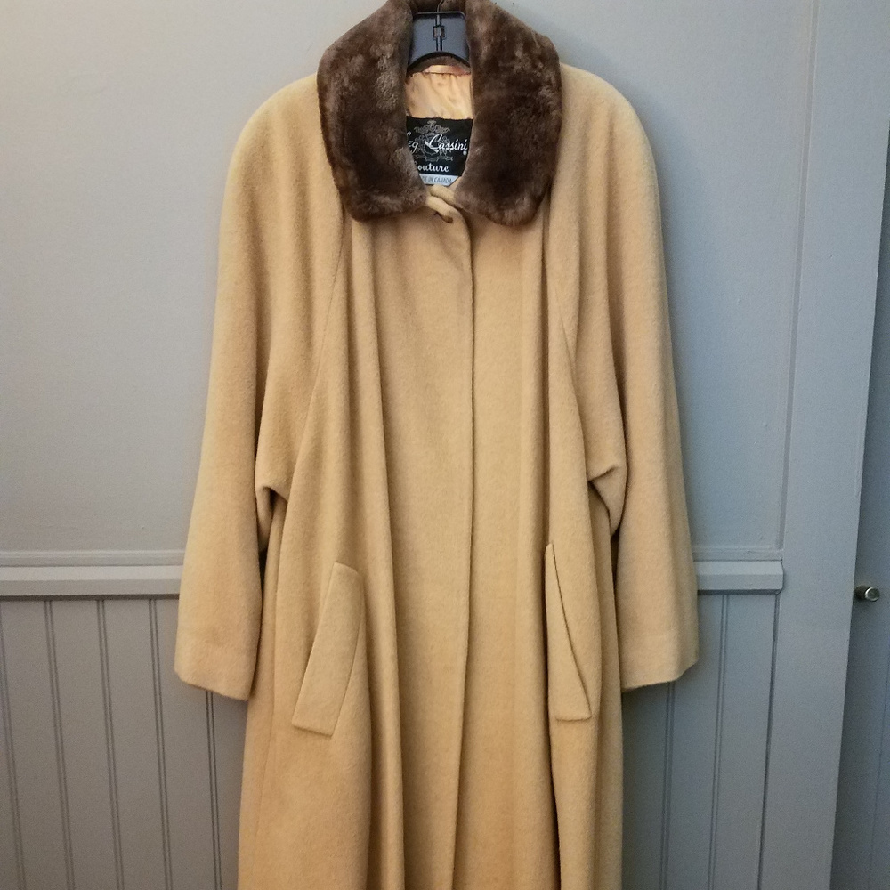 Oleg Cassini "Couture" 100% Camel Hair Coat M-L